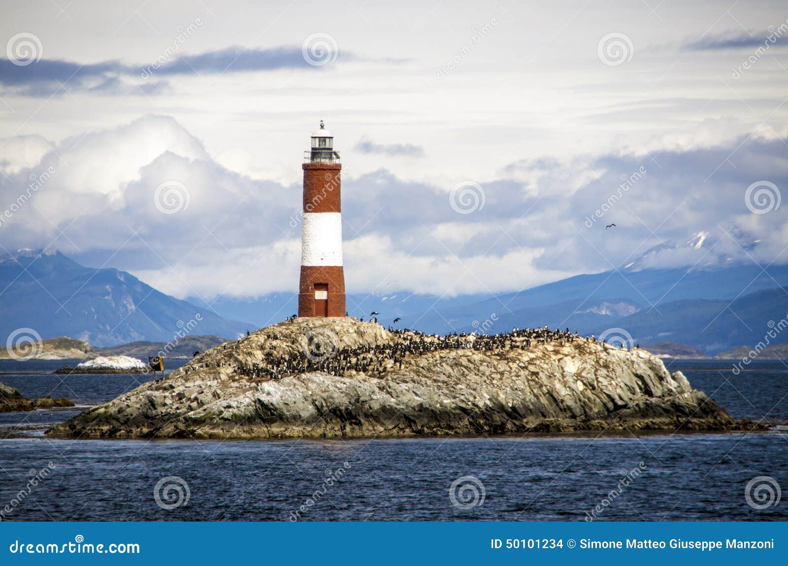 les eclaireurs lighthouse, beagle channel