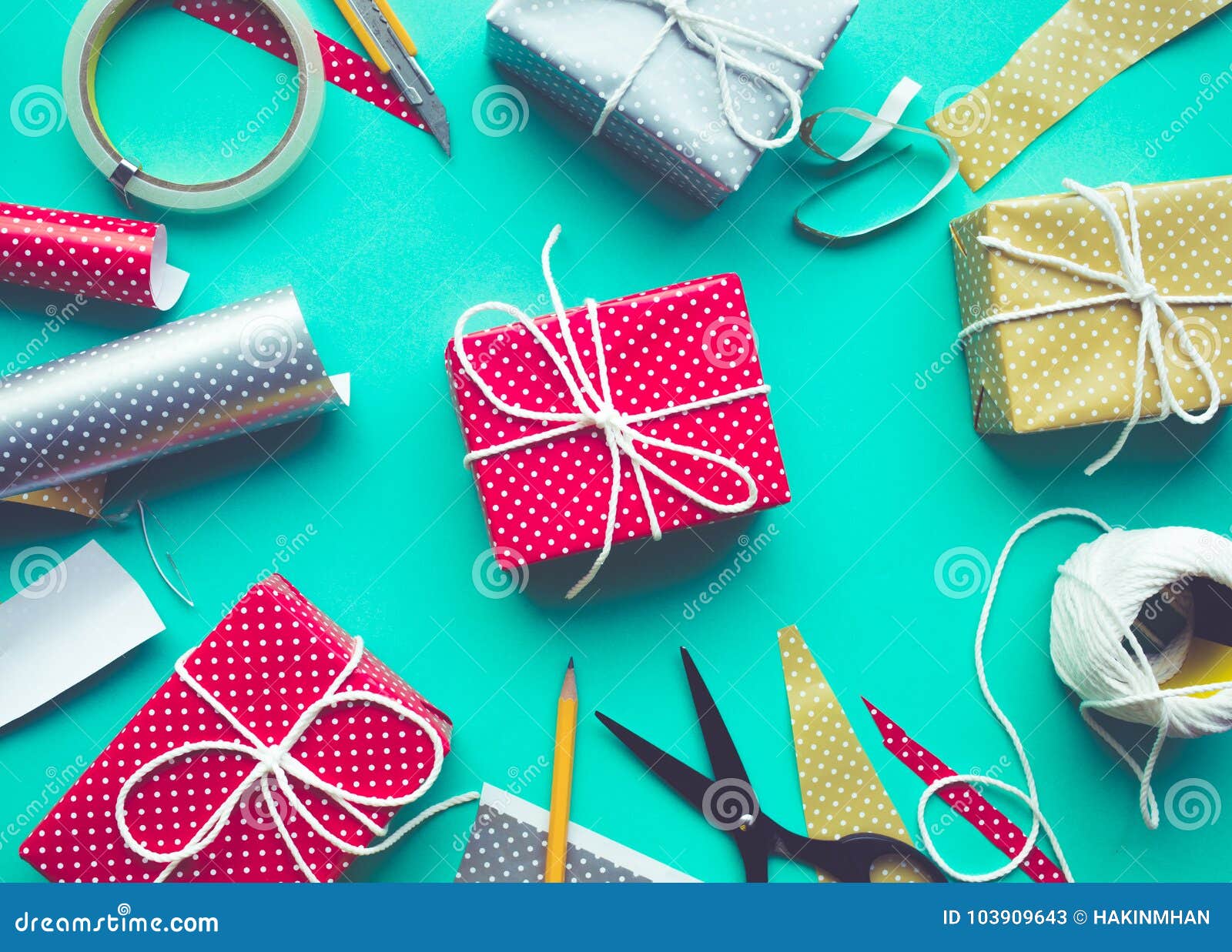 Les Idees De Concepts De Fete D Anniversaire De Celebration Avec Decorent Le Boite Cadeau Image Stock Image Du Anniversaire Cadeau Les Idees De Concepts De Fete D Anniversaire De Celebration Avec Decorent Le Boite Cadeau Image Stock Image Du Anniversaire Cadeau