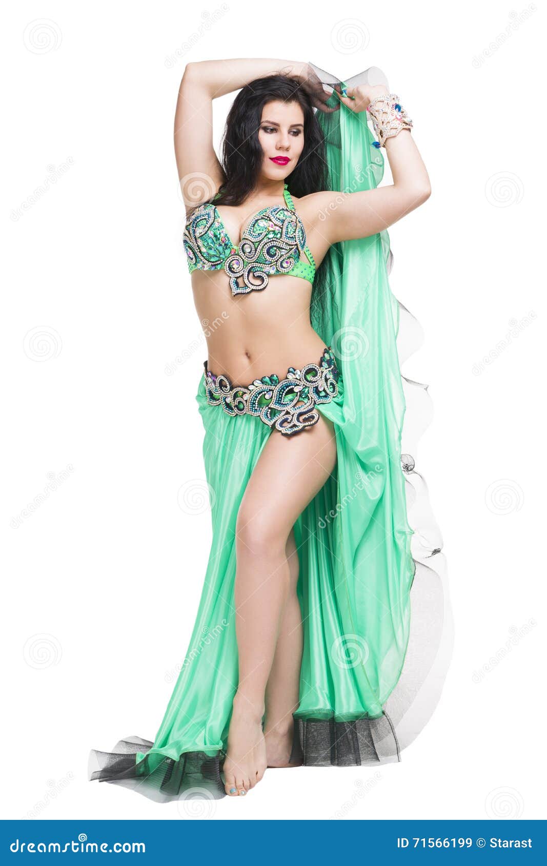 Belle Femme Dans La Danse Arabe De Pose De Costume, Orientale Ou De Ventre  Photo stock - Image du exotique, oriental: 78396998