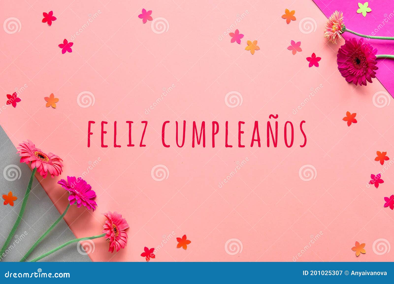 707 Joyeux Anniversaire Dans L Espagnol Photos Libres De Droits Et Gratuites De Dreamstime