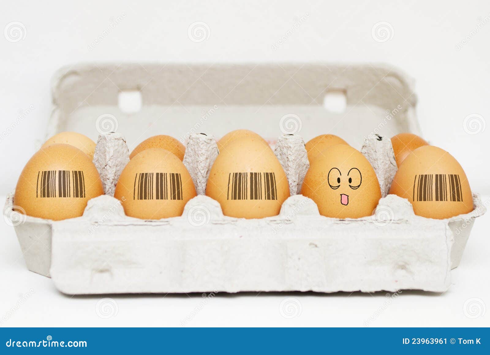 Les Oeufs Avec Les Mêmes Codes Barres Et Un Oeuf Est