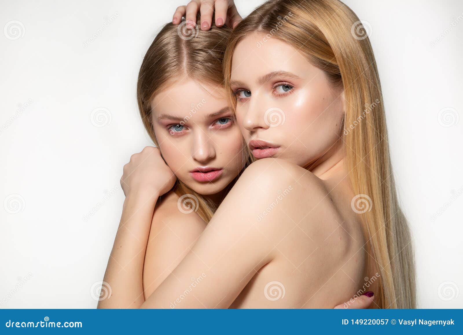 Blonde Lesben lieben Sex