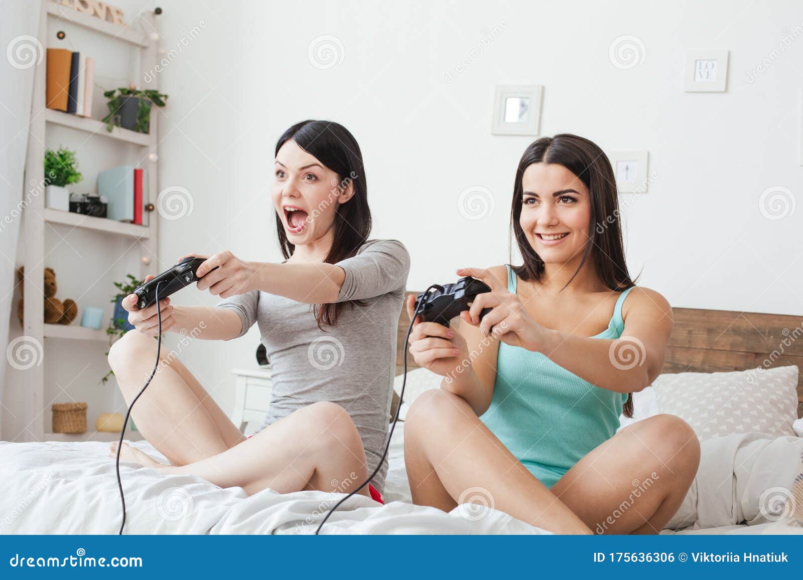 lesbian playing each other