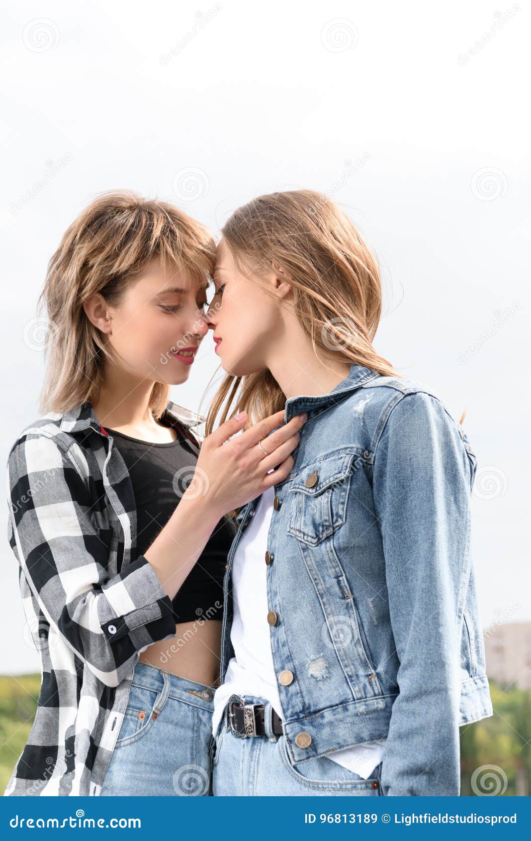 Lesbian Couple Kissing With Eyes Closed Outdoors Stock Image Image Of Attractive Lgbt 96813189 