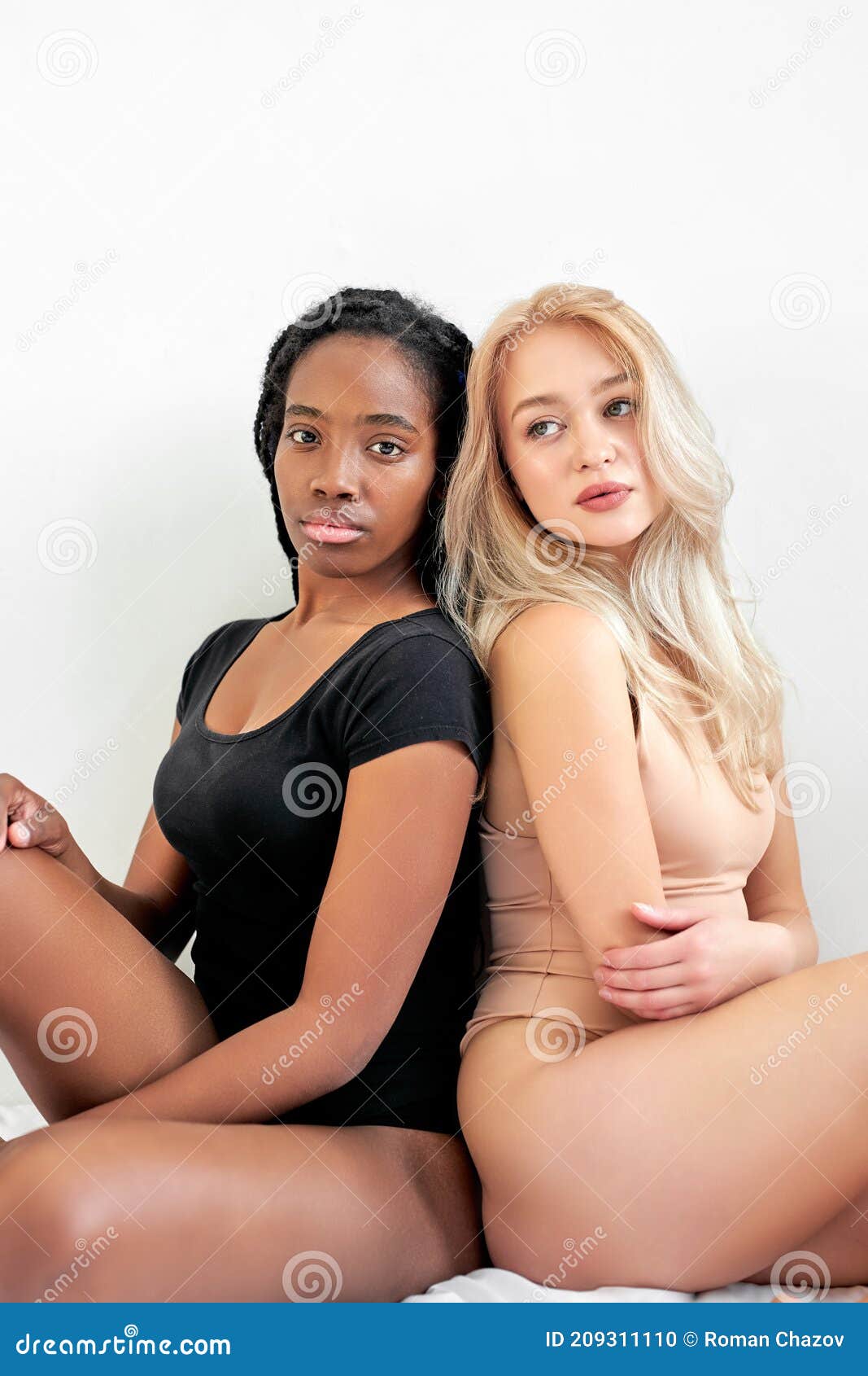 Lesbian Sexy Girls