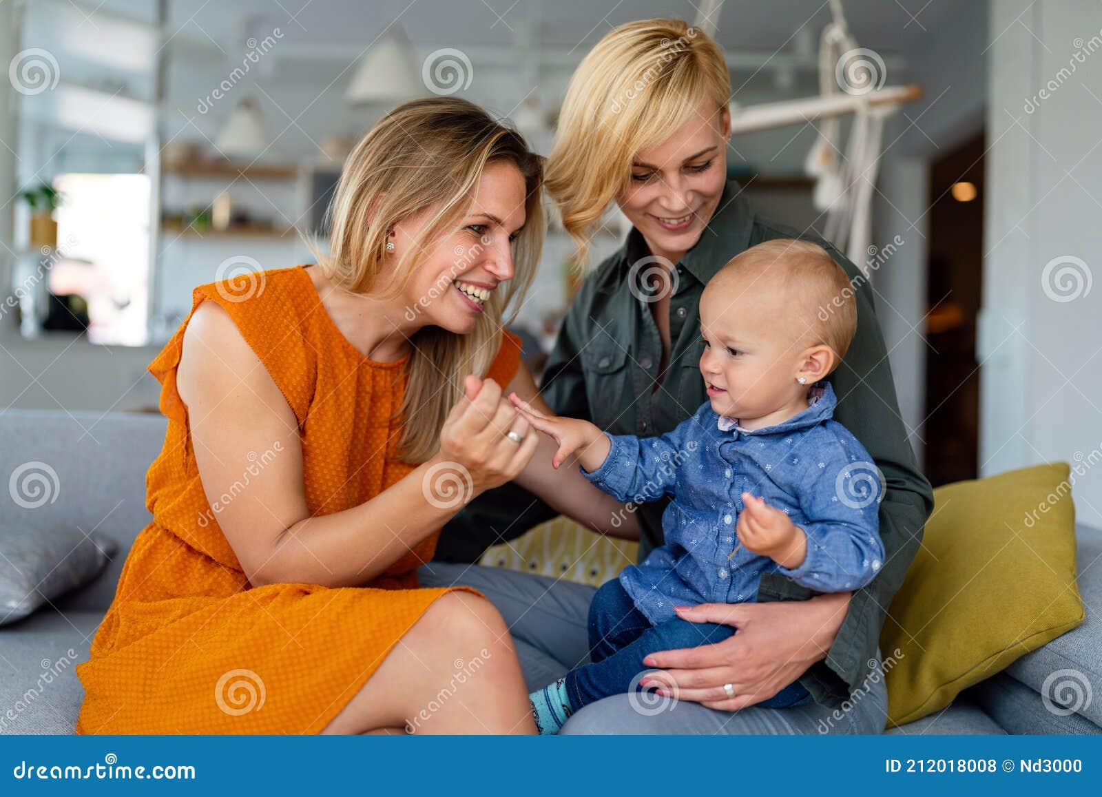 Lesbian Mom And Daughters