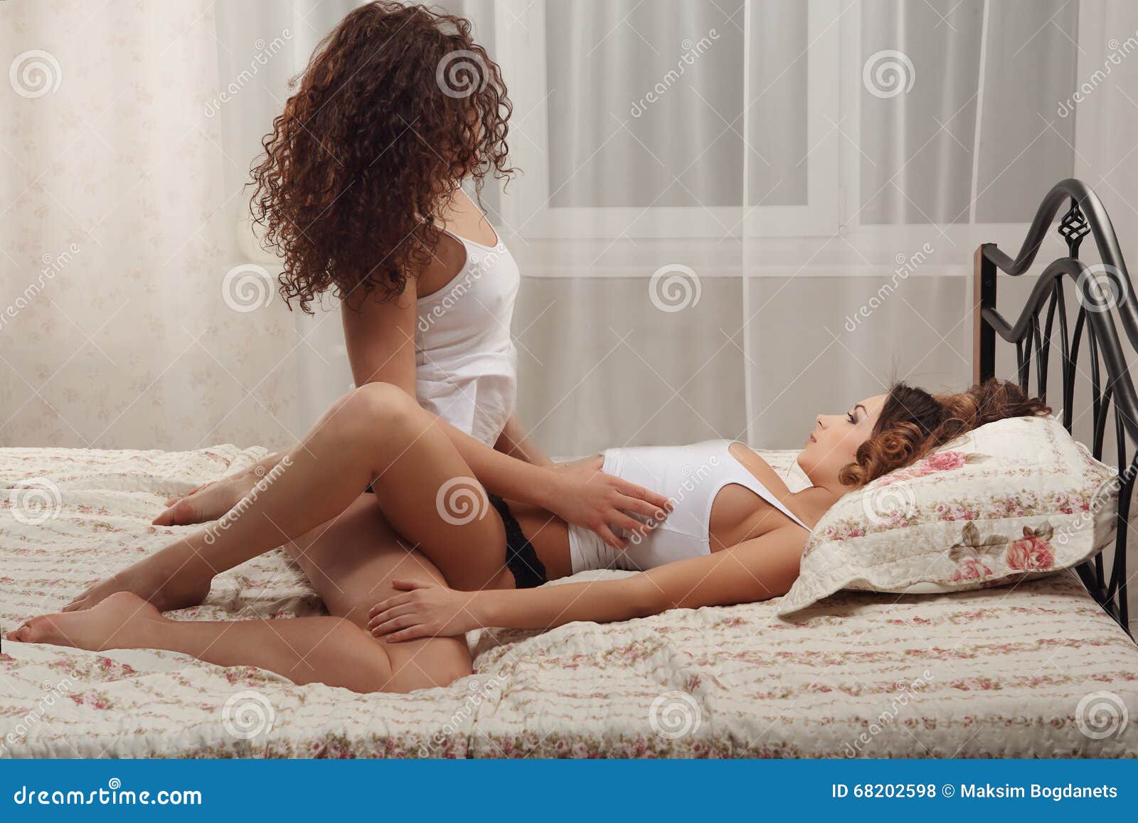 Lesbians foreplay