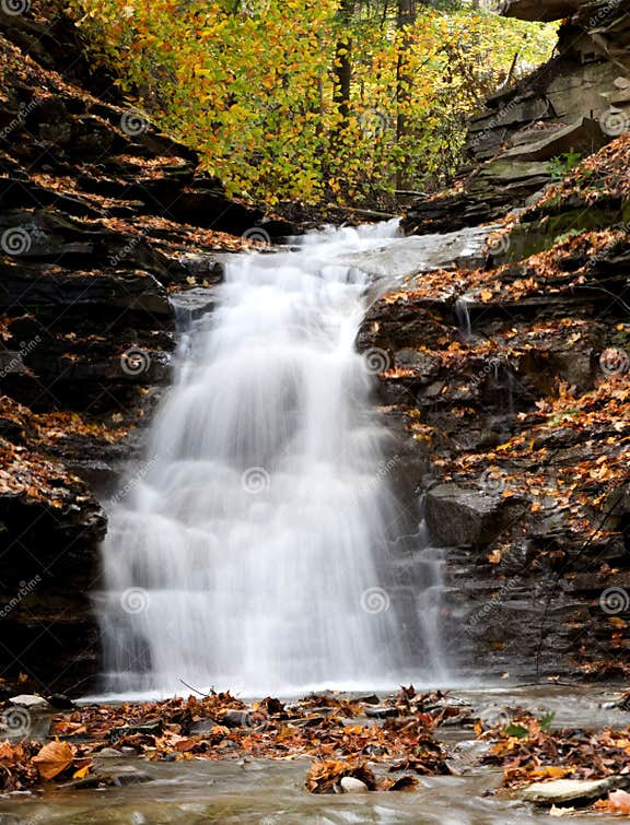 Letchworth Fall stock image. Image of peaceful, colorful 21946309