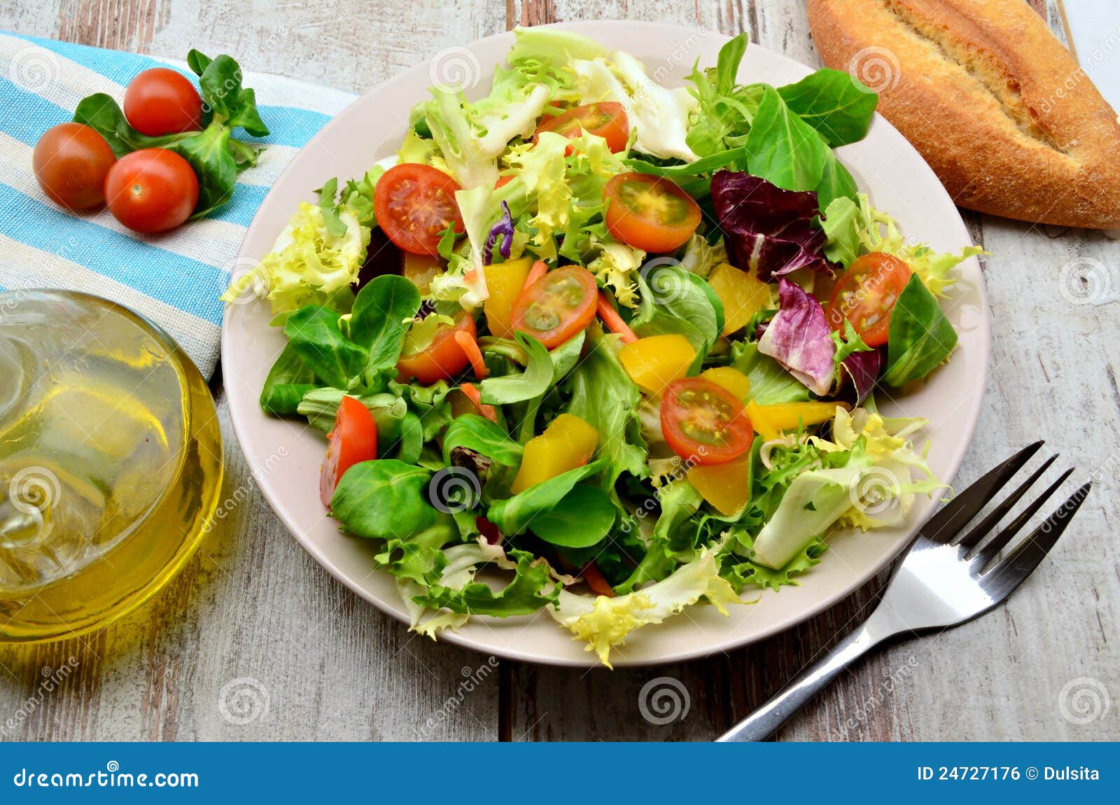 Lettuce Salad with Tomatoes Stock Photo Image of entree, beets 24727176