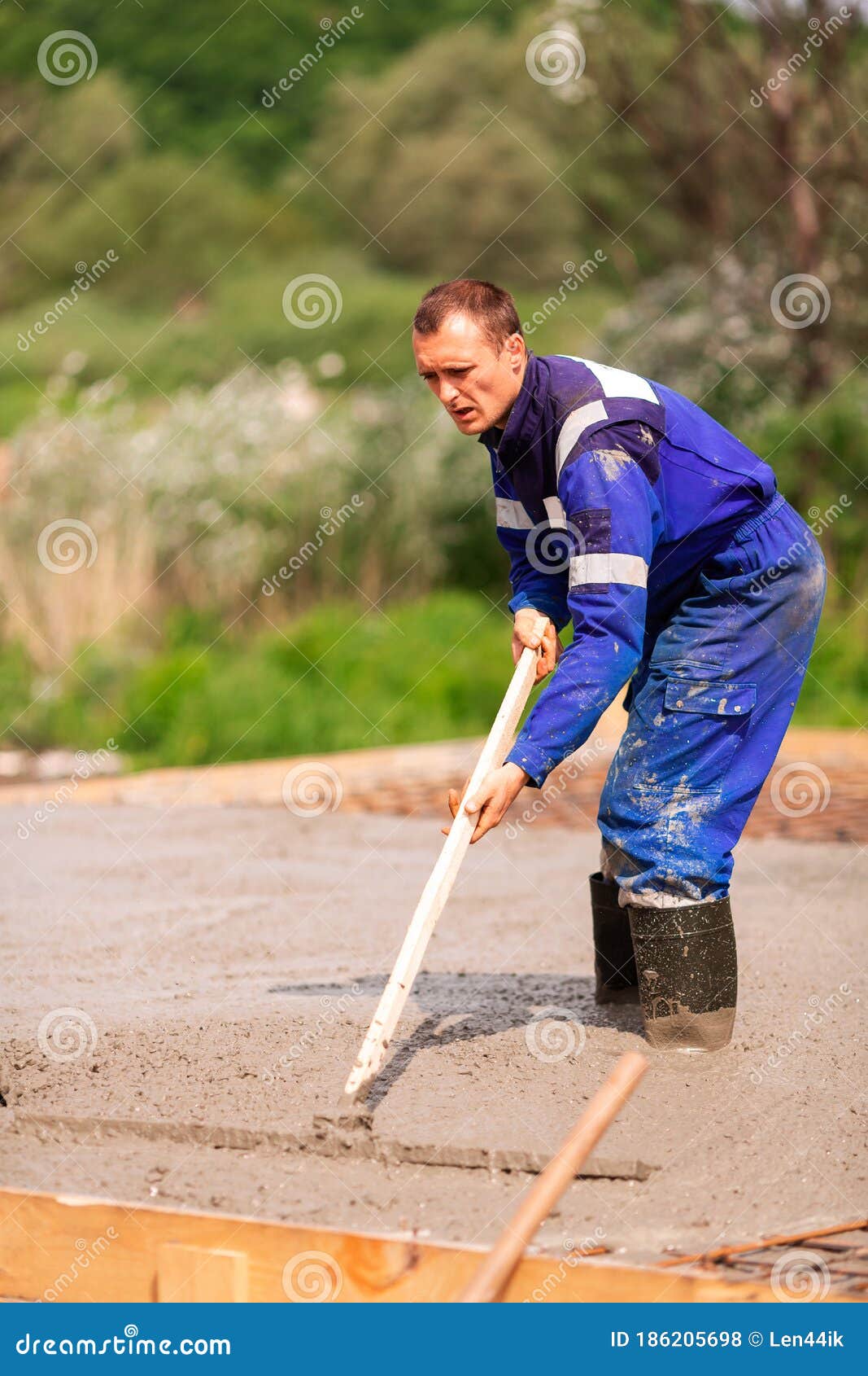 Leveling of the Cement or Concrete of the Foundation Formwork from