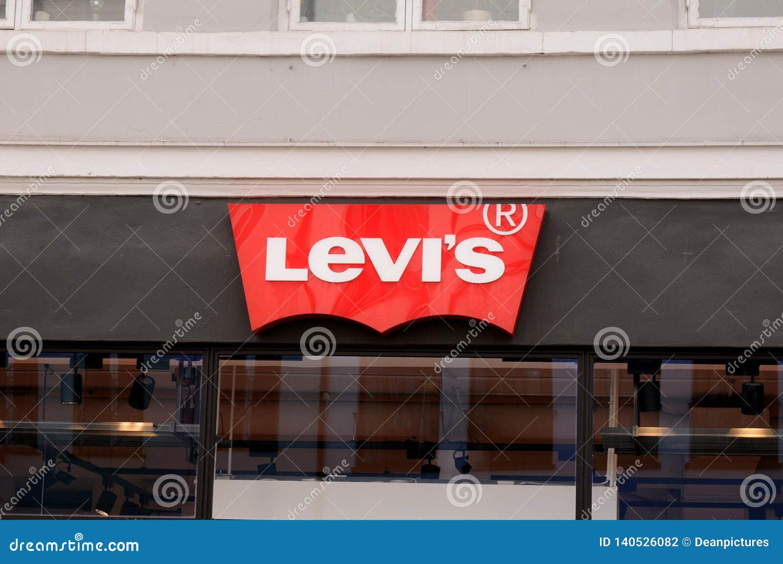 levi jean store