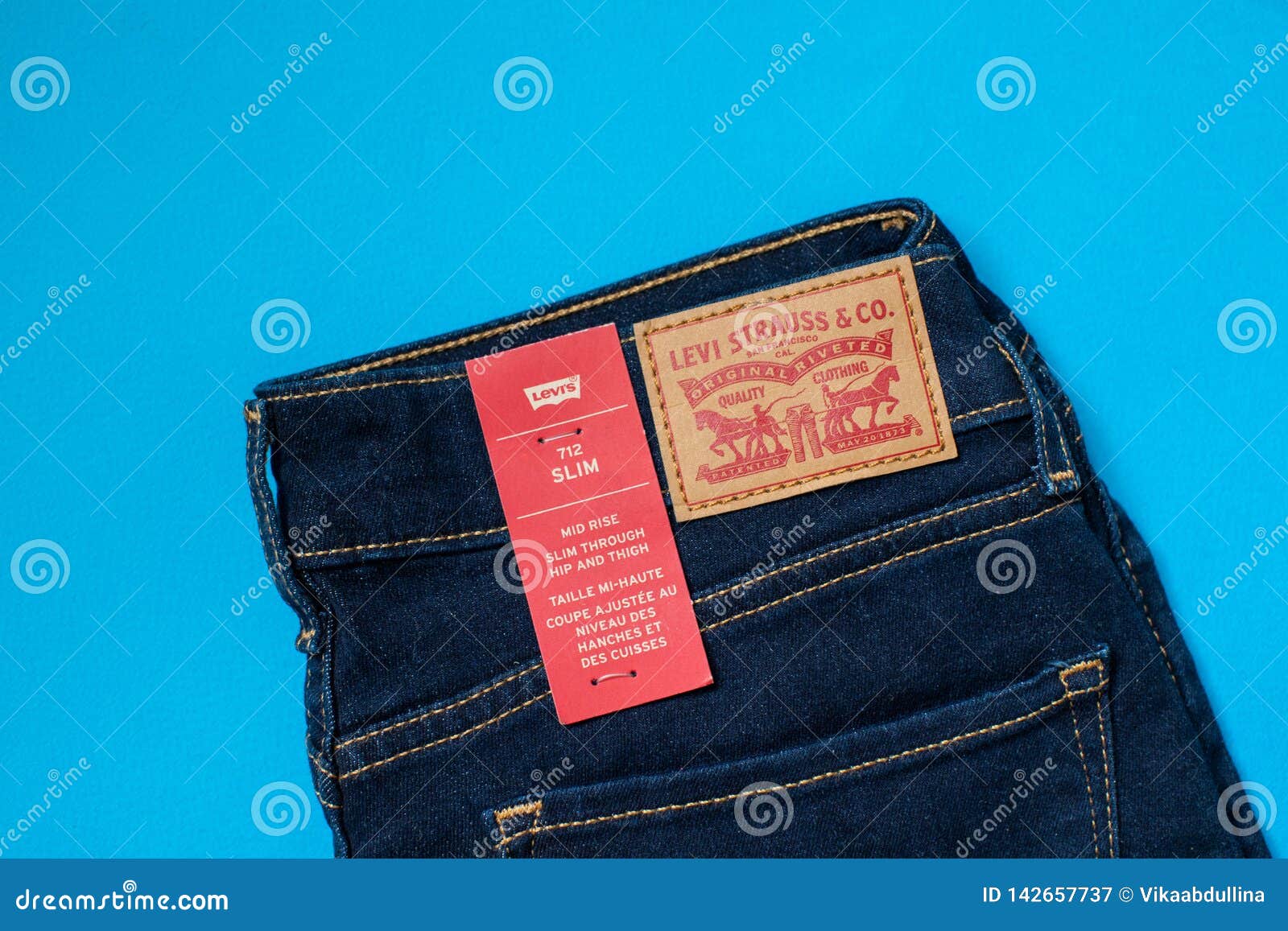 Levi`s Denim Jeans Women`s Model 712 Slim with Brand Labels Editorial  Photography - Image of based, object: 142657737