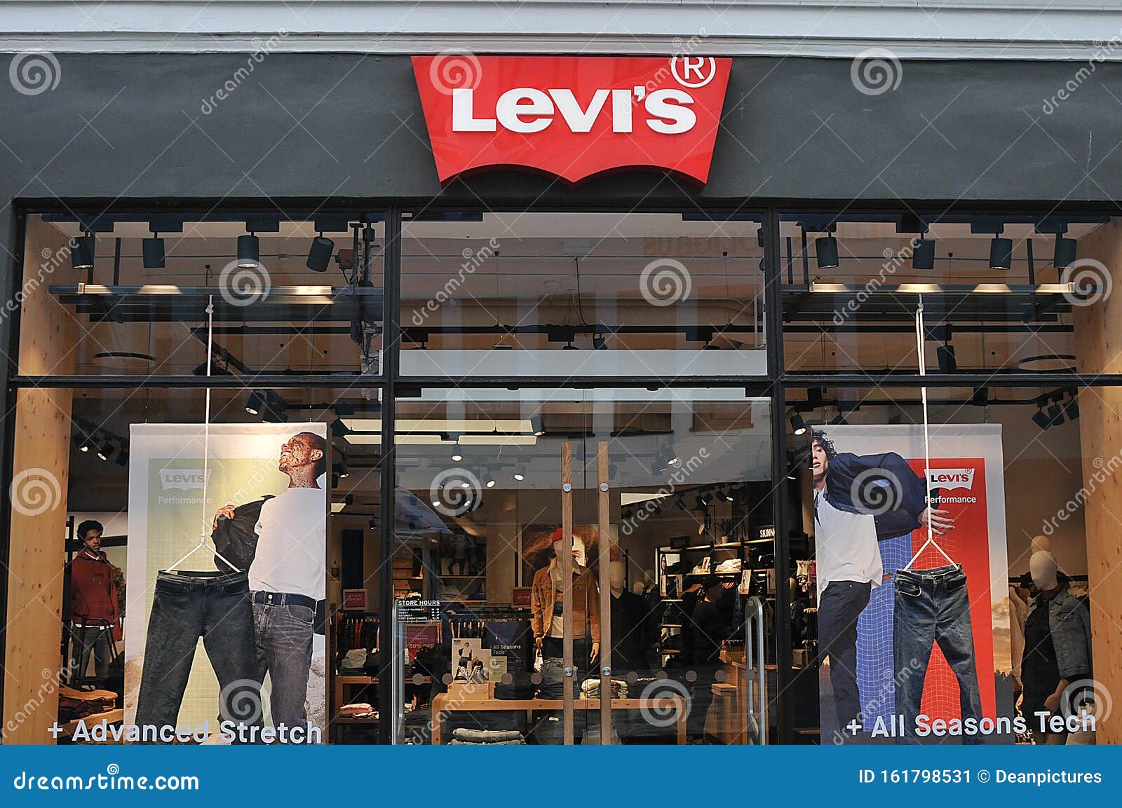 levis sale in store