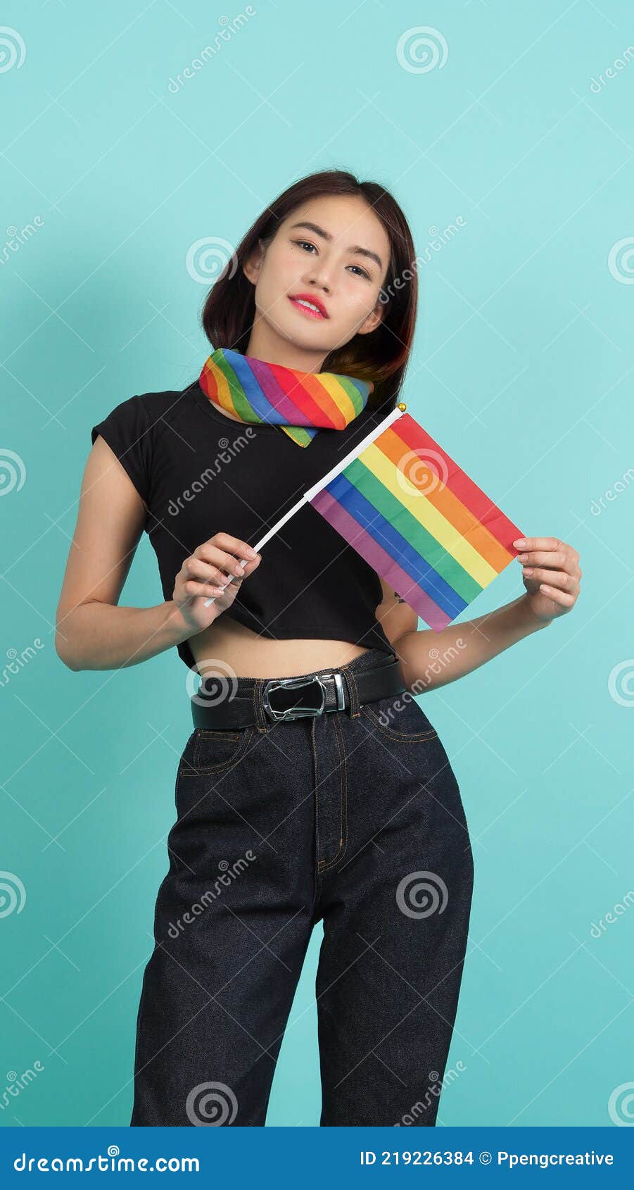 Lgbtq Garota E Bandeira Do Orgulho Menina Lésbica Sexy E Bandeira Lgbt Em Pé Fundo Verde Azul