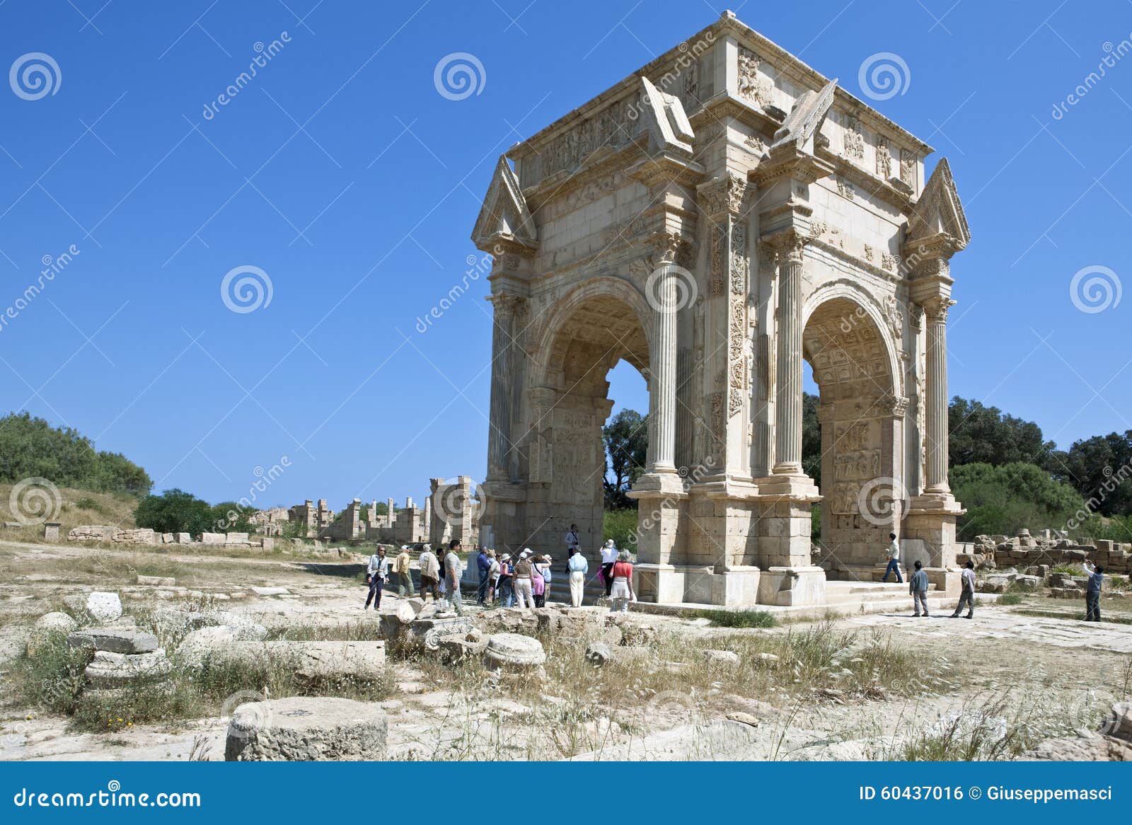 Libia, sitio arqueológico de Leptis Magna, el arco de Settimio Severo