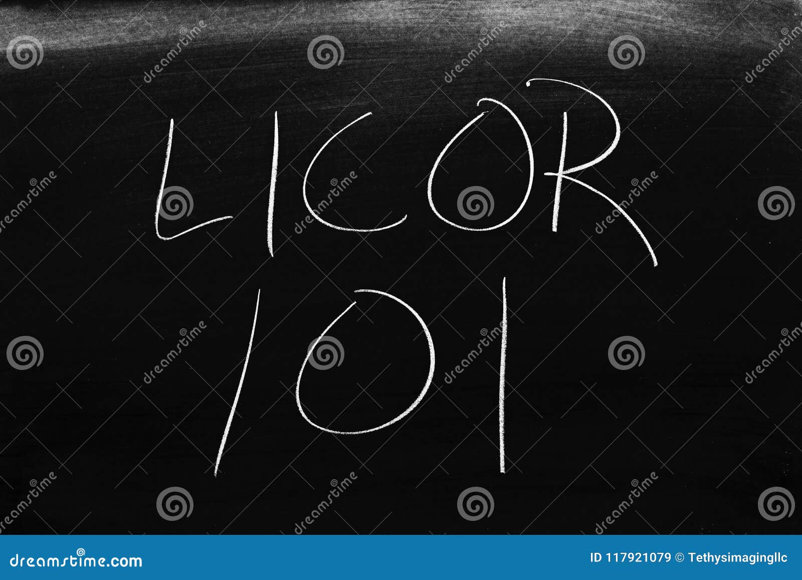 licor 101 on a blackboard. translation: liquor 101