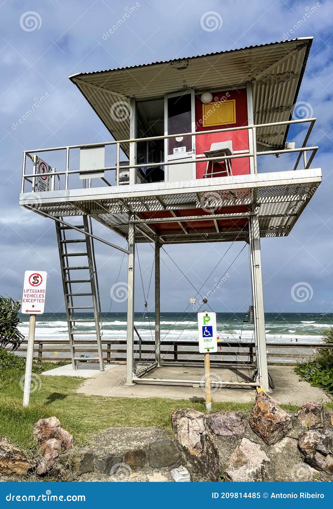 lifeguard observation tower