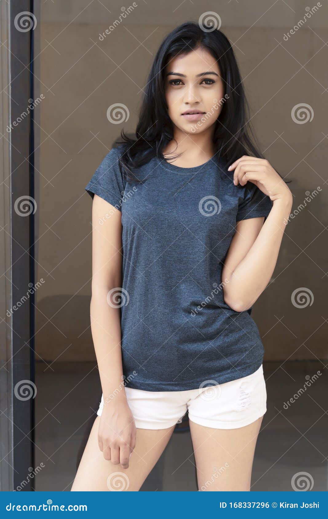 indian girls in shirt hot