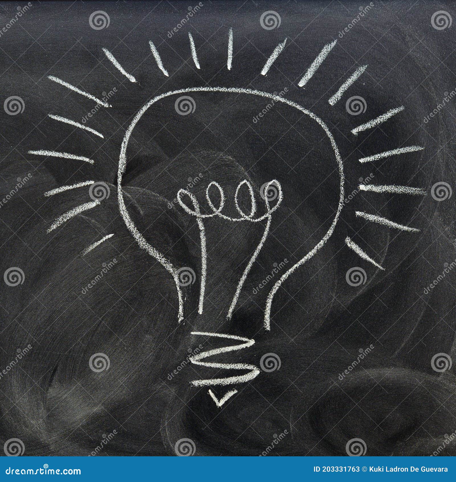 a light bulb drawn on the blackboard