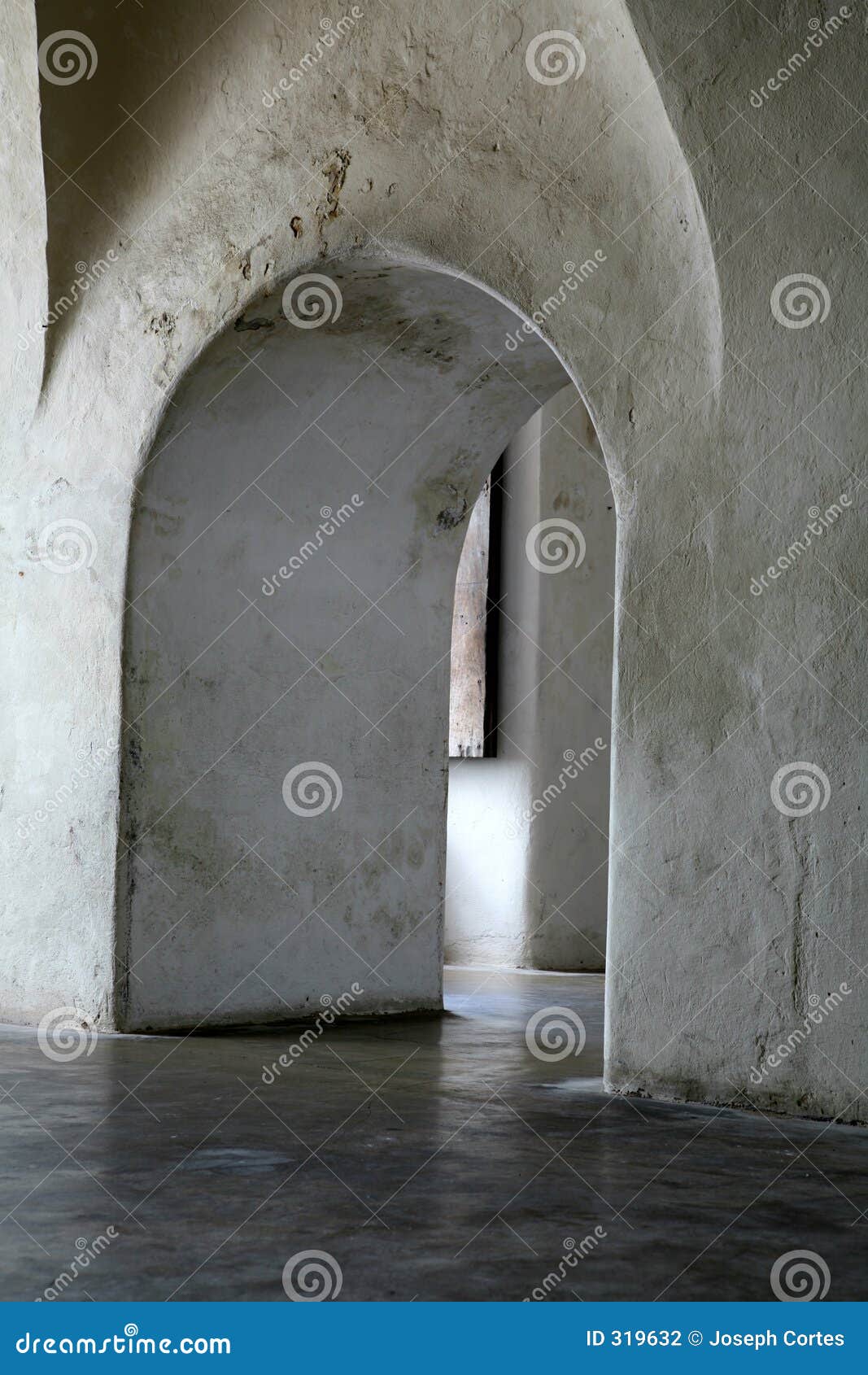 light & shadow in the passageway