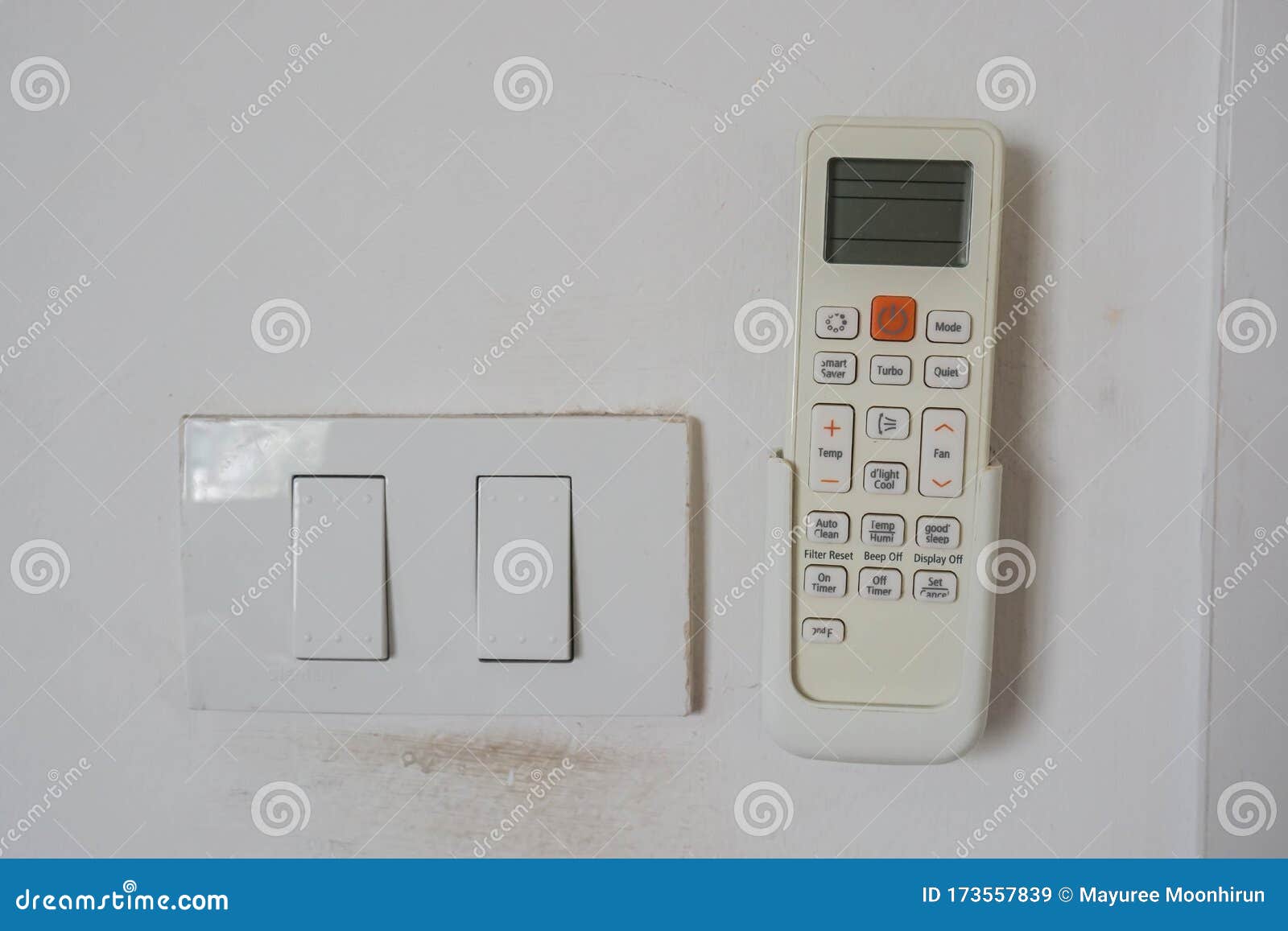 Light Switch with Remote Setting Control of Air Conditioner on the