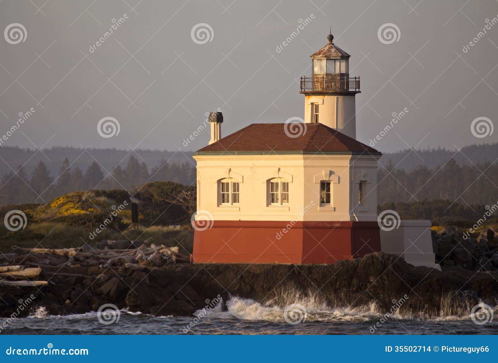 Lighthouse Bandon Oregon stock photo. Image of guidance 35502714