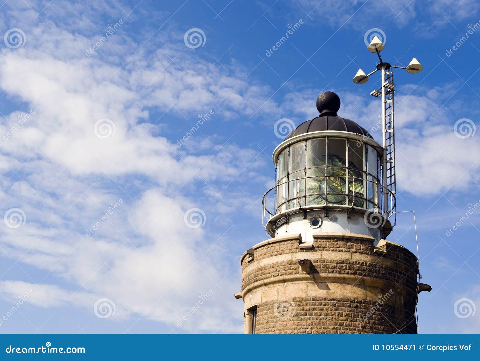 Lighthouse fresnel lamp stock image. Image of dome, lighthouse 10554471