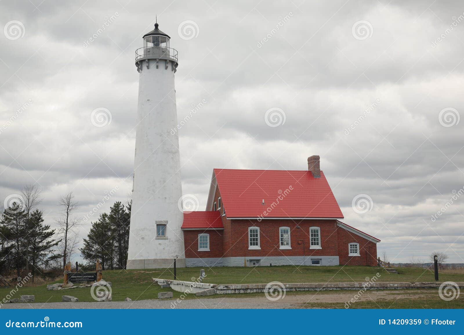 Lighthouse Tawas Point, Michigan Stock Image Image of house, tawas