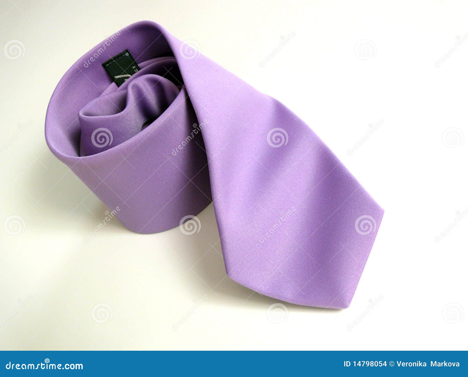 lila tie