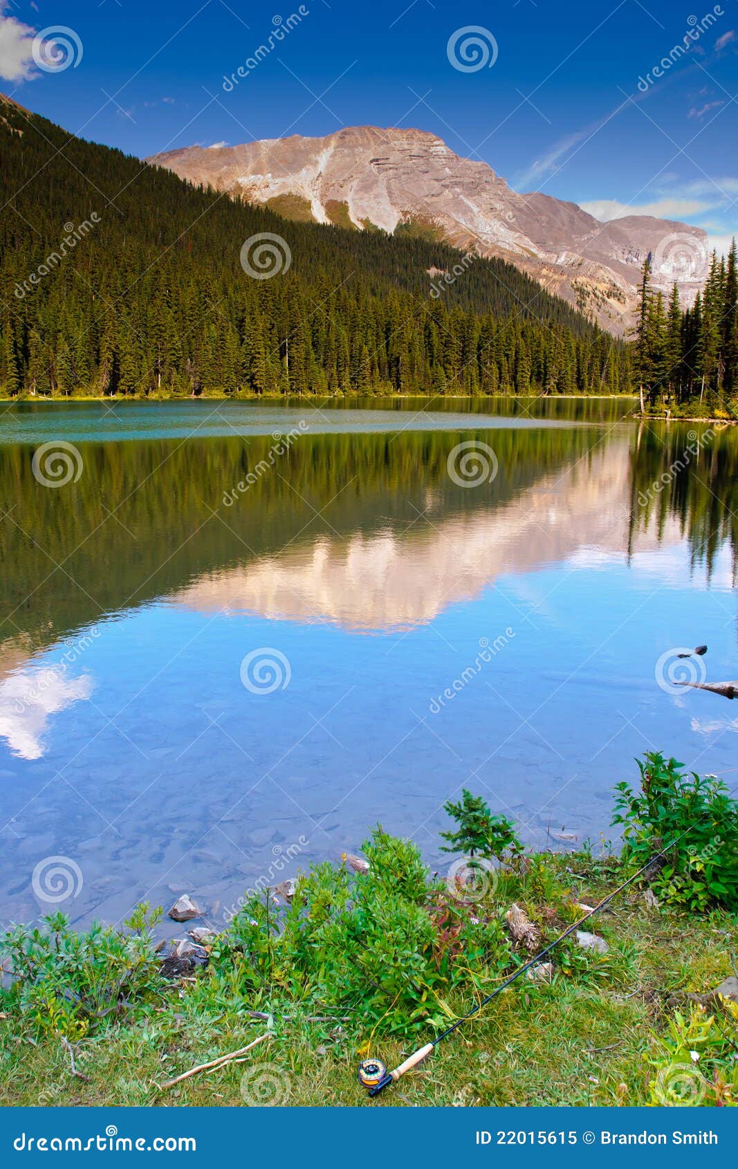 Lillian Lake stock image. Image of outdoor, landscape 22015615