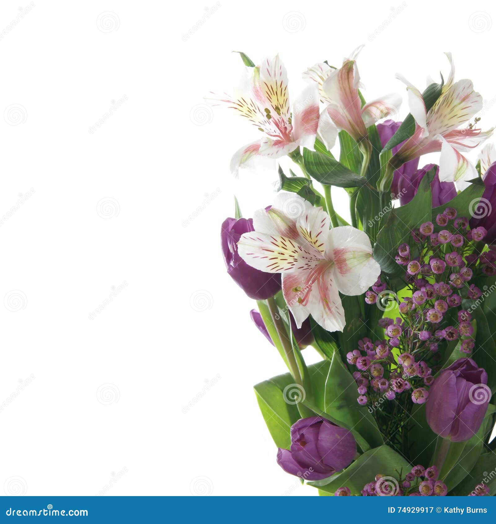 Lily Flower Bouquet imagen de archivo. Imagen de ramo 74929917