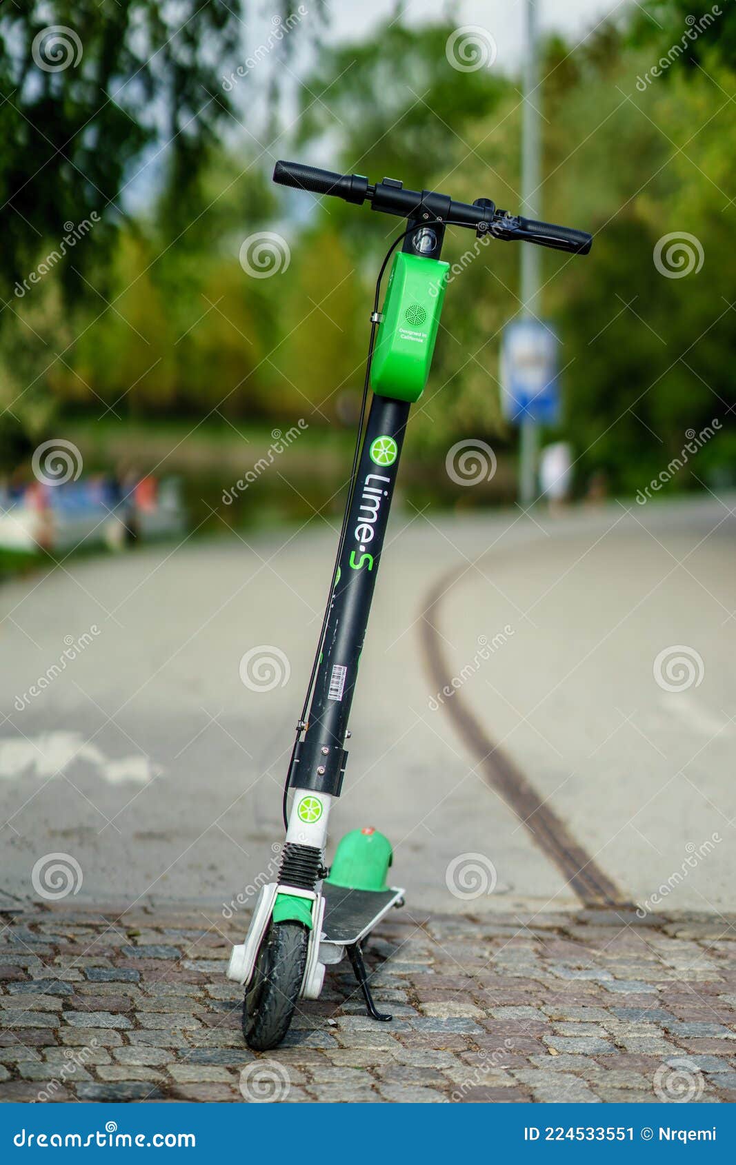 Lime Scooter Ride by Online App, they Can Any Street on Town Center Goteborg Photo - of lifestyle, fast: 224533551