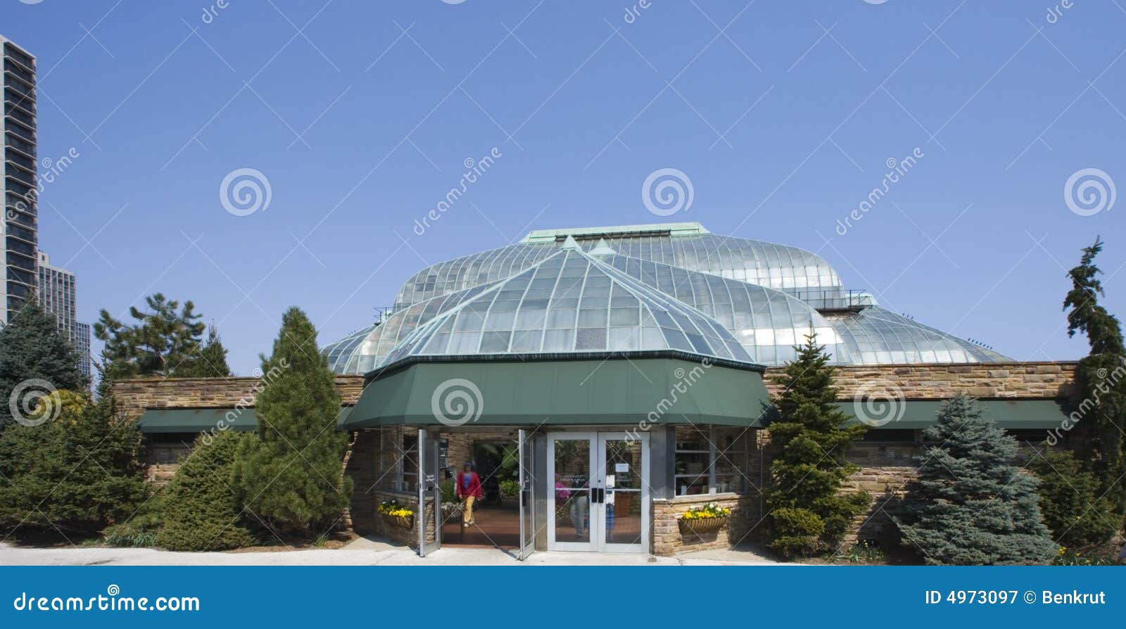 Lincoln Park Conservatory in Chicago Stock Image Image of skyscraper