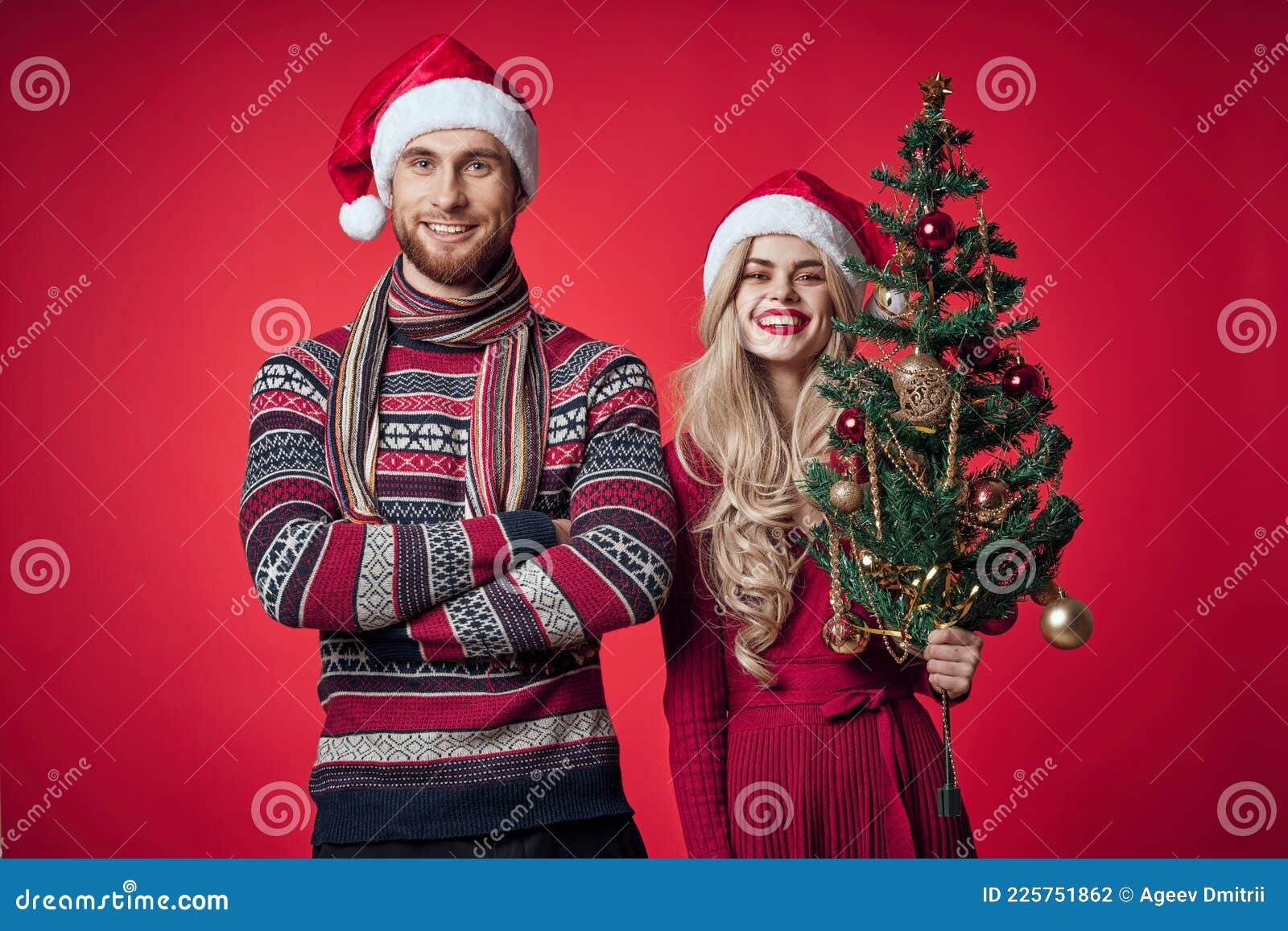 Linda Pareja Casada Con Ropa De Año Nuevo Estudio De Navidad Navideña Foto de archivo - Imagen de lifestyle, hombres: 225751862 Linda Pareja Casada Con Ropa De Año Nuevo Estudio De Navidad Navideña Foto de archivo - Imagen de lifestyle, hombres: 225751862