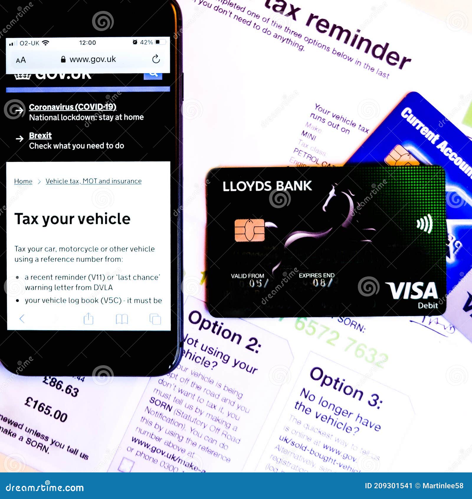 on-line-mobile-phone-screenshot-of-dvla-car-or-vehicle-tax-renewal-with