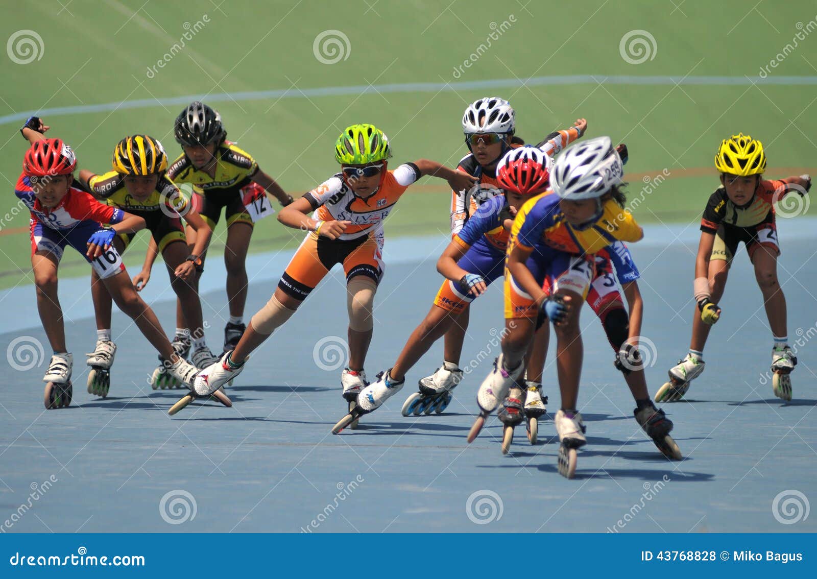 In Line Skate Competition editorial stock photo. Image of atlet 43768828
