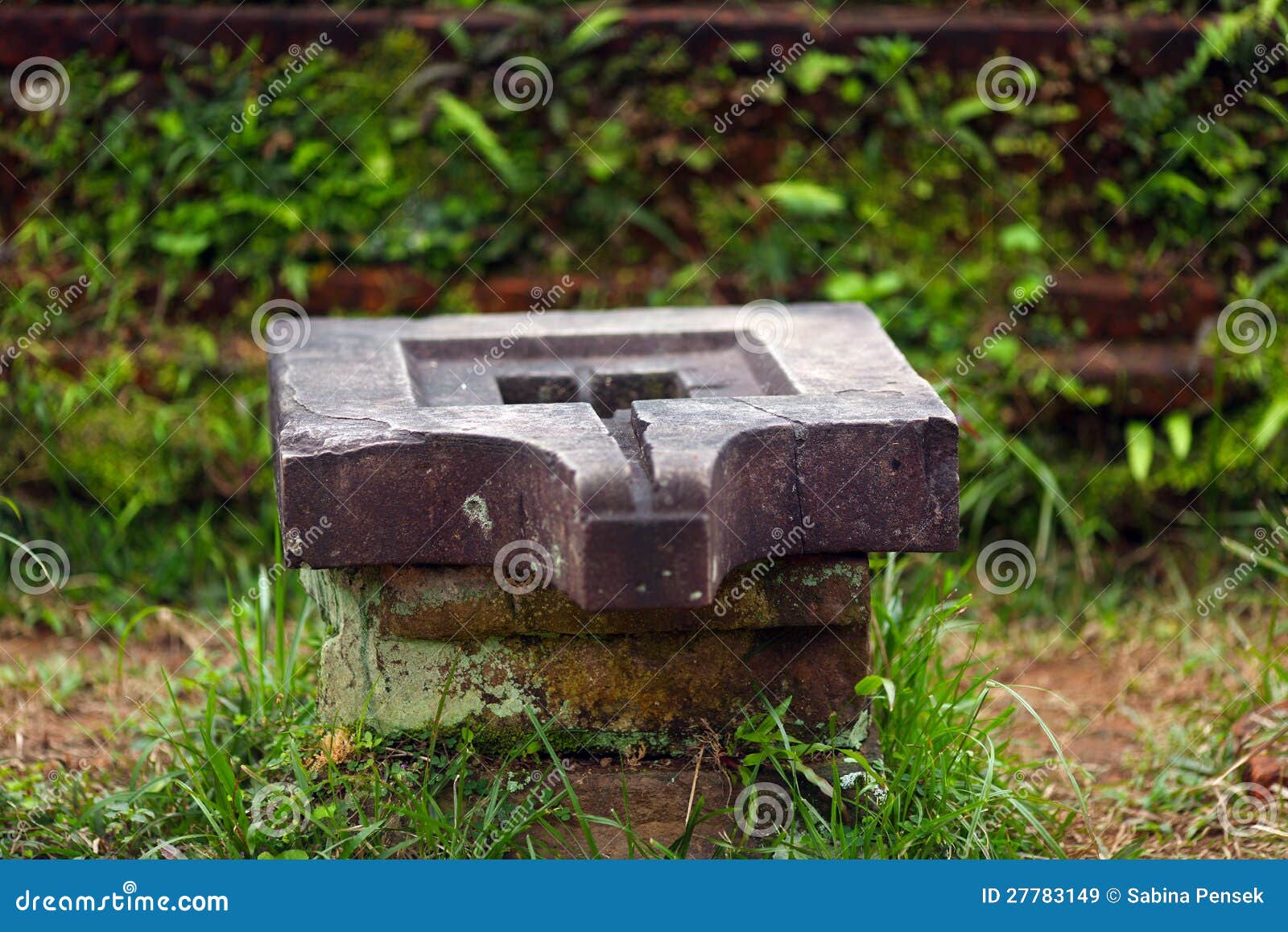 Lingam Shiva Stone for Worship in Hindu Temples Stock Image picture