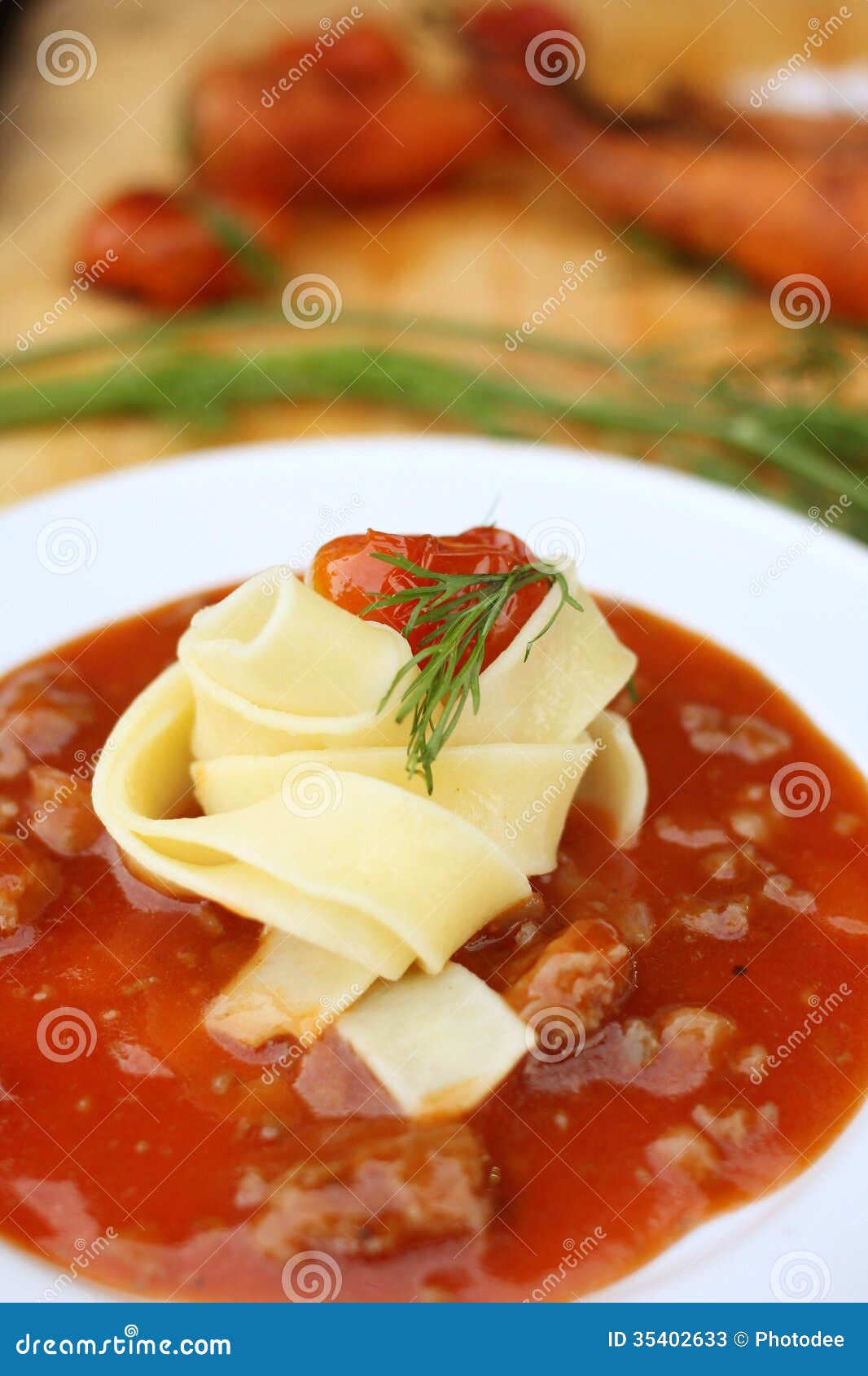 Linguine pasta stock image. Image of healthy, fresh, green 35402633