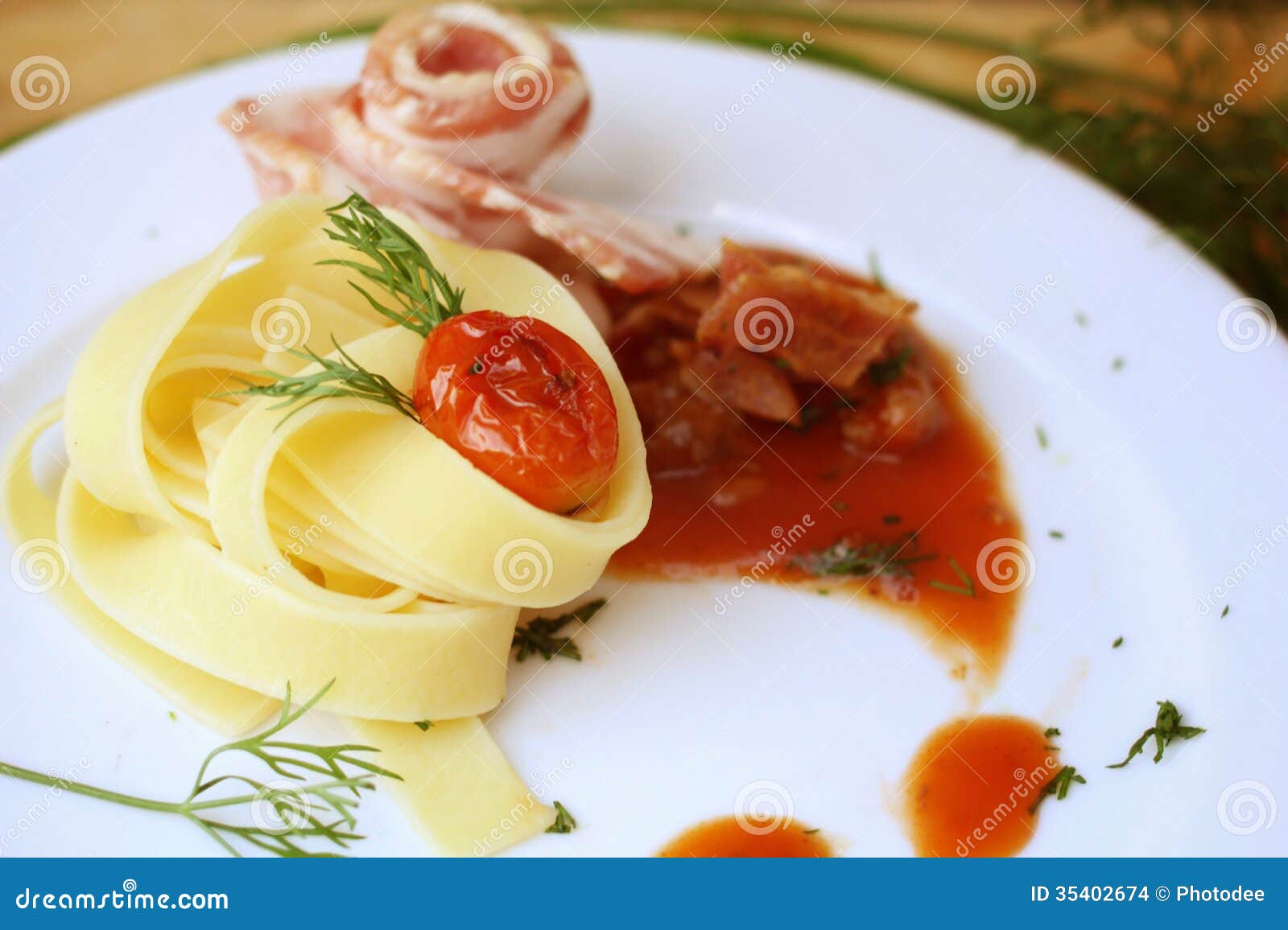 Linguine pasta stock photo. Image of mediterranean, macro 35402674