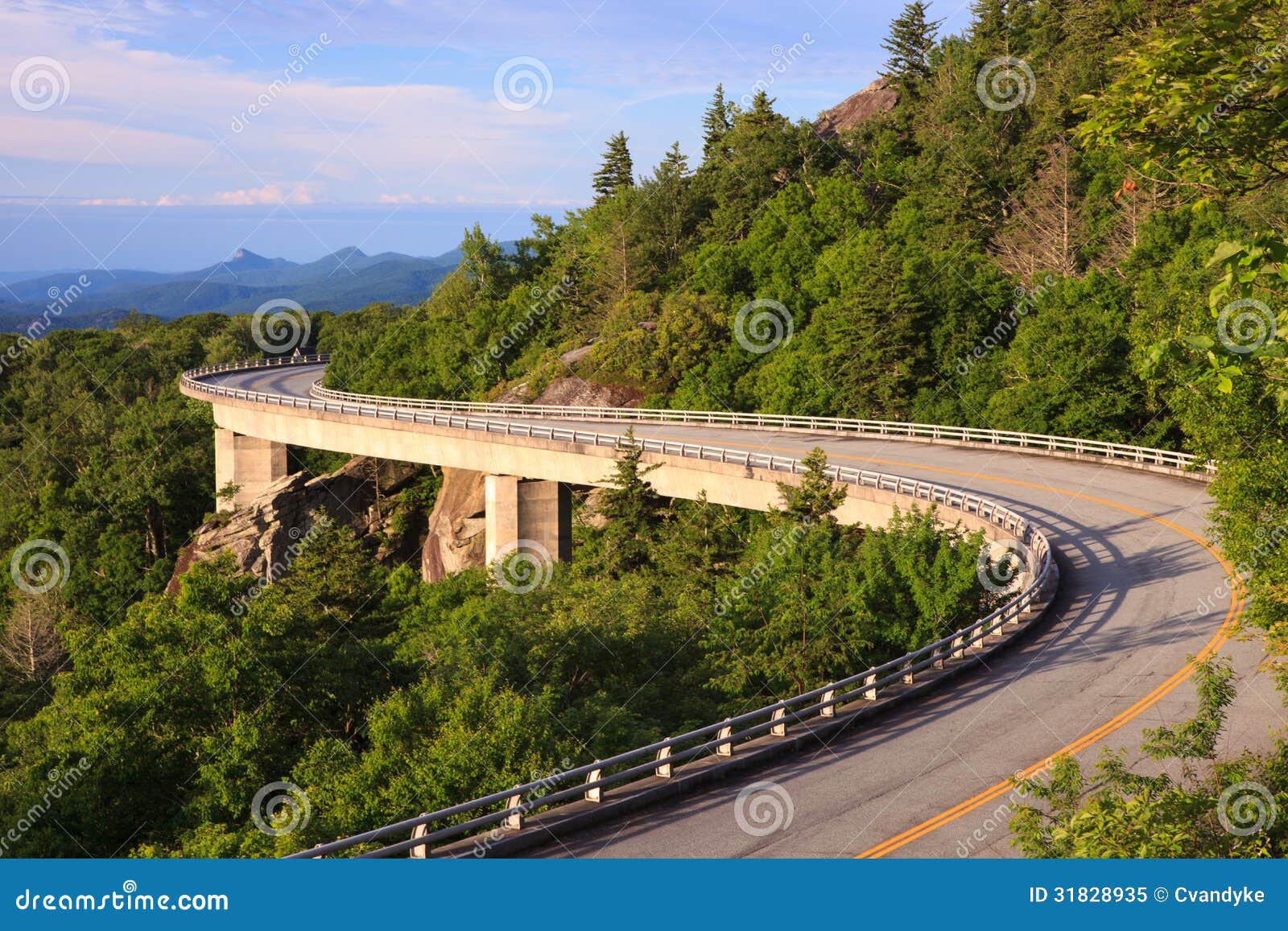 linn cove viaduct blue ridge parkway north carolin