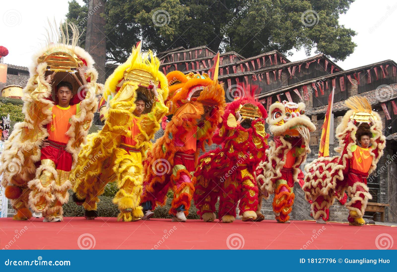 Lion Dance editorial photo. Image of festival, oriental 18127796