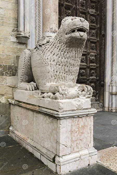 Lion Statue in Front of Parma Cathedral, Italy Stock Photo - Image of ...