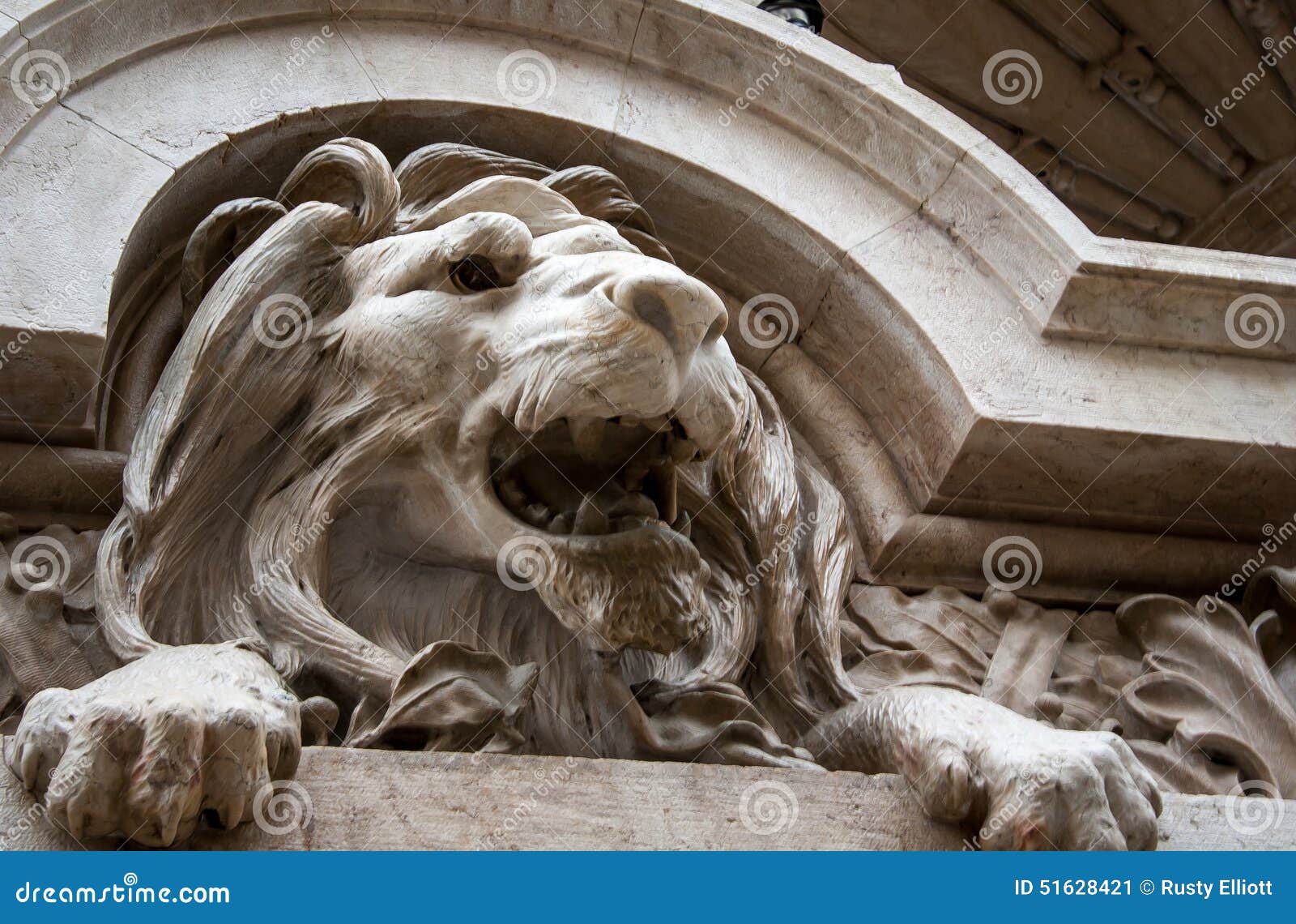 Lion statue lisbon stock image. Image of lisbon, europe 51628421