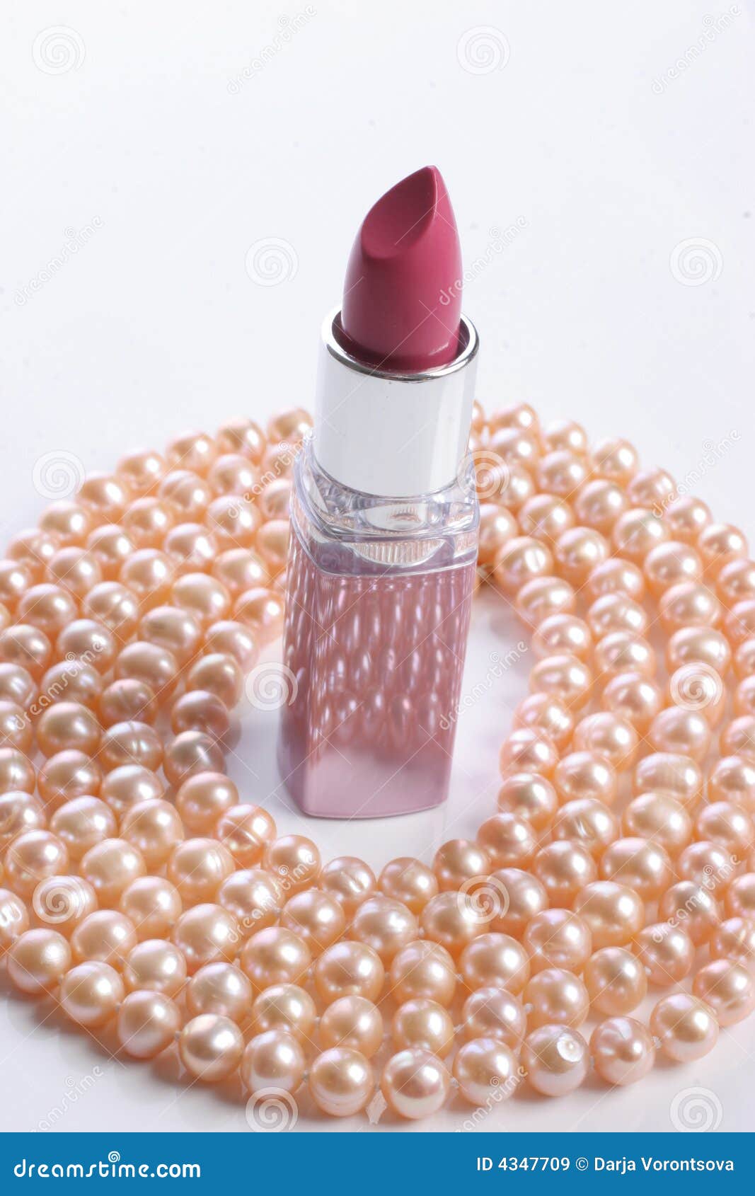 Lipstick and pearls stock image. Image of glamour, cosmetic 4347709