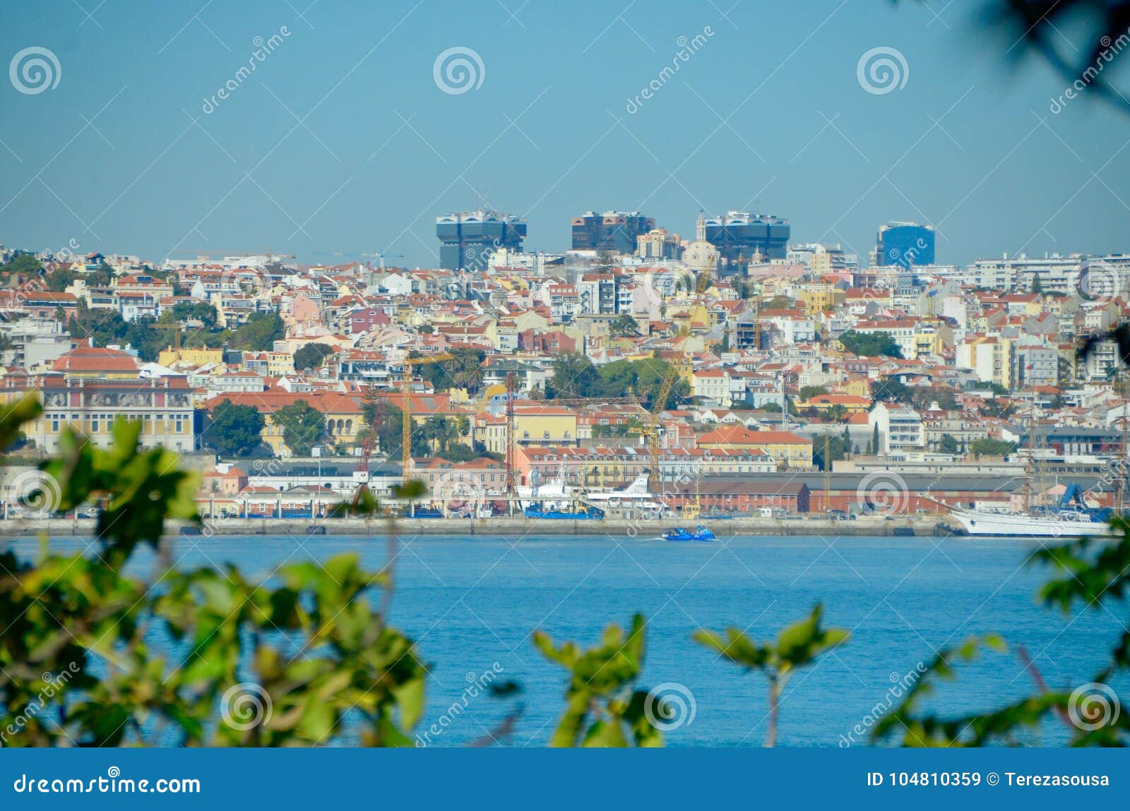 Vista de Lisboa, do outro lado