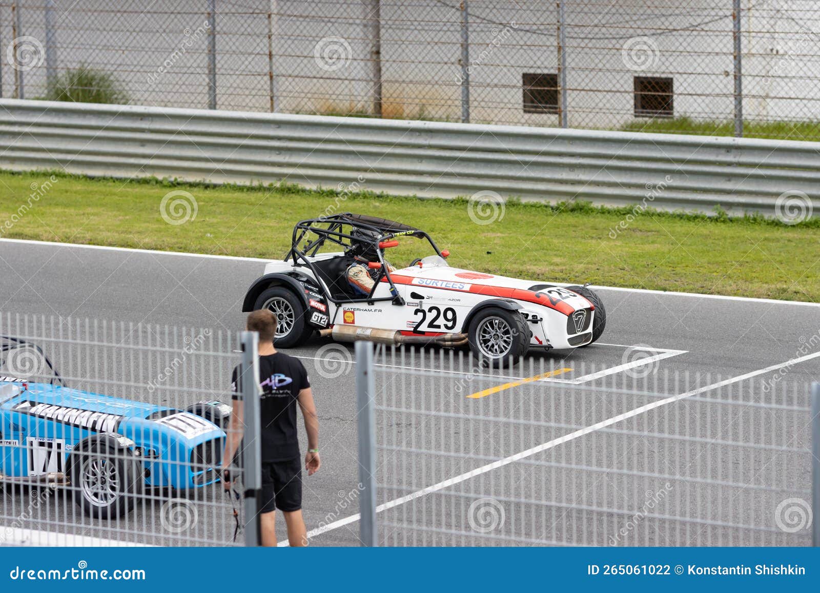 11202022 Lisboa Portugal : Caterham Festival Racing Karts Esperando Al  Inicio De La Carrera Fotografía editorial - Imagen de deporte, conducir:  265061022