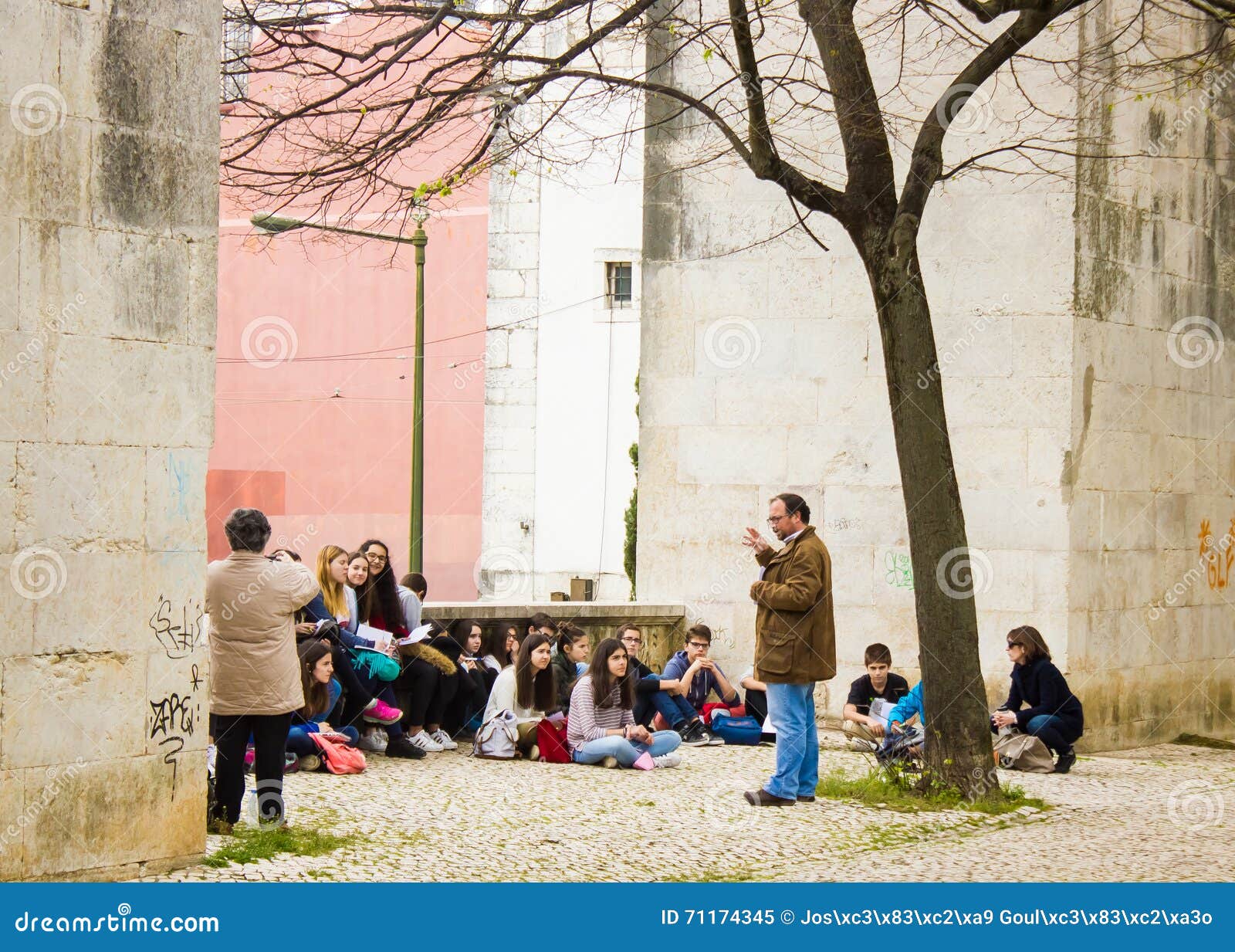 Como usar artes visuais na sala de aula