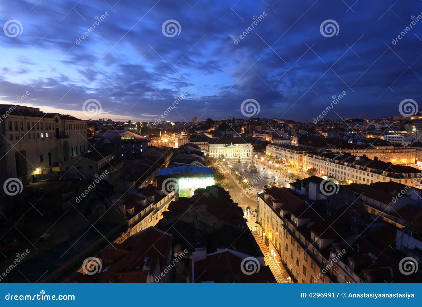 Lisbon in the night stock image. Image of life, evening 42969917