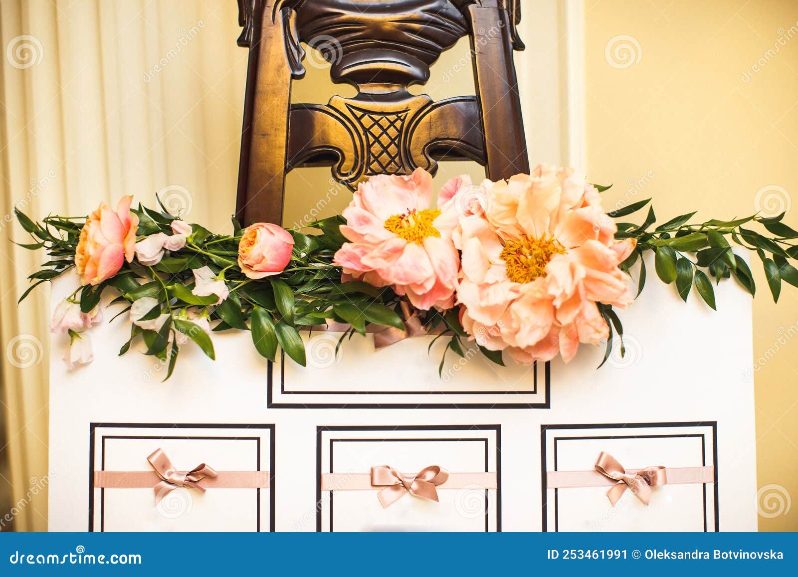 Lista De Invitados De Bodas Elegante Y Elegante Imagen de archivo - Imagen de flor, decorativo 