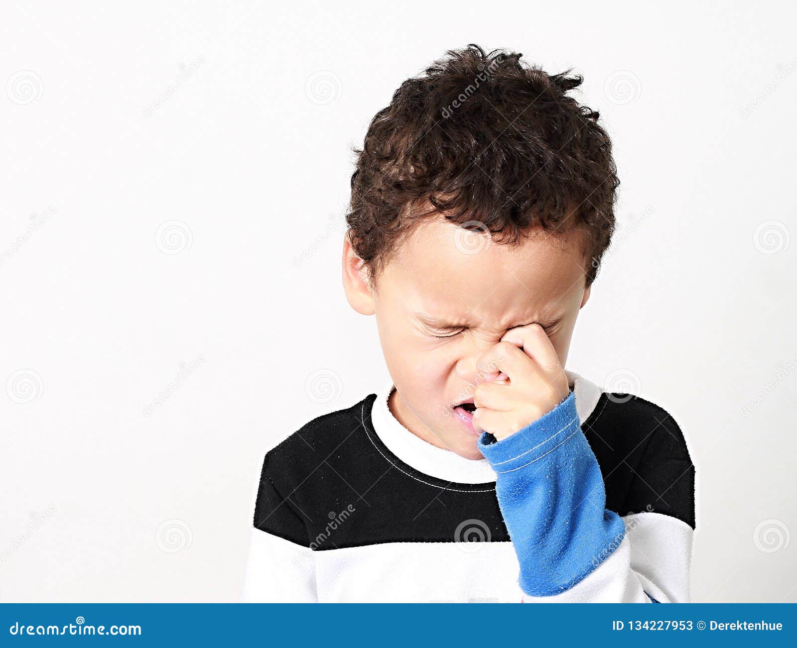 Black-haired Boy Crying · Free Stock Photo